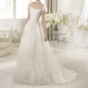 Never been worn - San Patrick - Wedding Dress